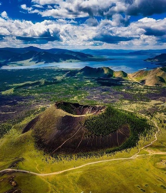 Khorgiin Togoo destination landscape